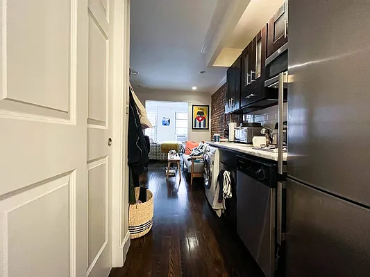 Rented by MAPT Residential LLC | media 10