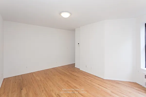 Rented by Copperwood Real Estate | media 32