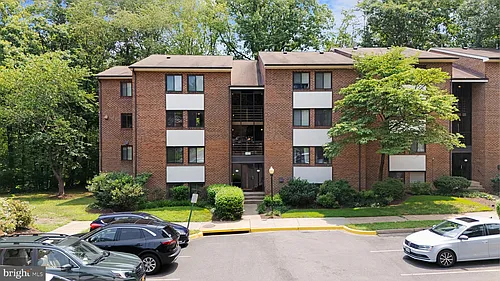 1423 Northgate Sq #23/21C Photo 1