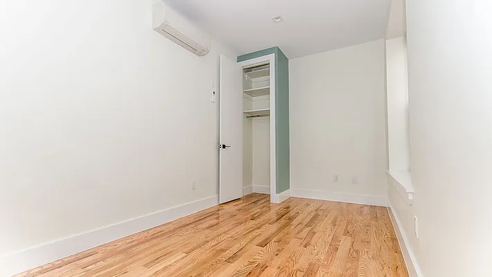 Rented by Nooklyn NYC LLC | media 21