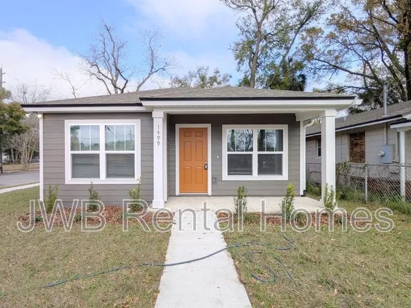 1499 Logan St, Jacksonville, FL 32209