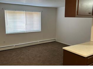 1867 Taylor Rd, Cleveland, OH 44112