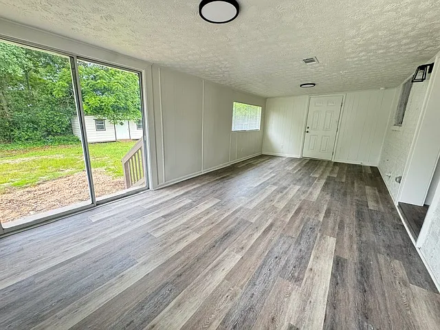 6330 Newick Dr — Photo 7