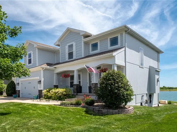 8720 SW 4th St, Blue Springs, MO 64064