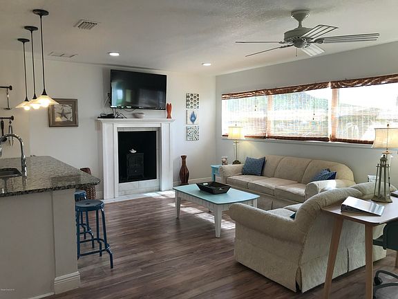 3rd image of 254 Harbor Dr