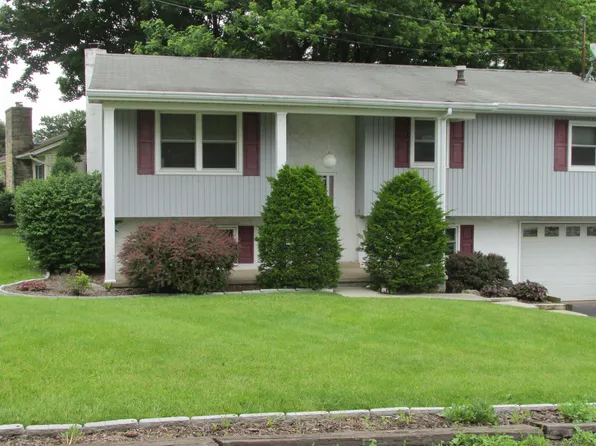 703 Ruskin Dr, Altoona, PA 16602