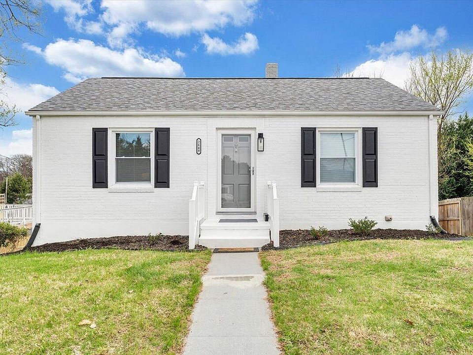 1st image of 2648 Derwent Dr SW