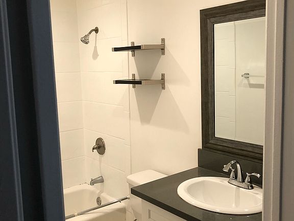 3rd image of 4323 Perlita Ave APT 2