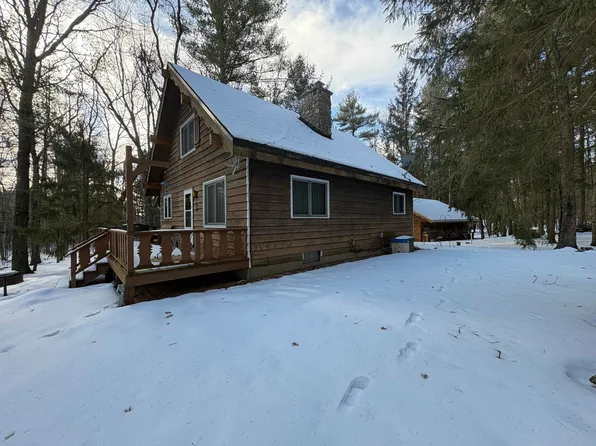 N1618 Sundance Trl, Keshena, WI 54135