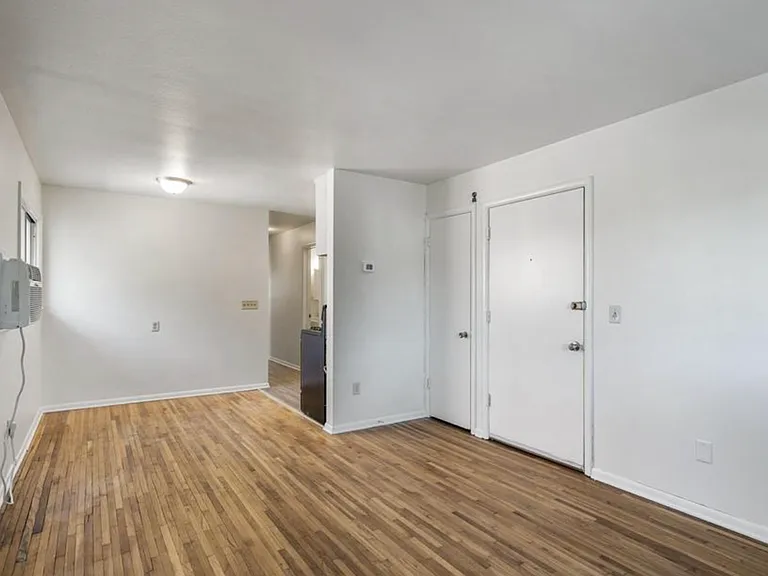 2818 East 31st Street — Photo 13