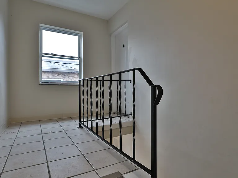 460 E Norwich Ave #A — Photo 22