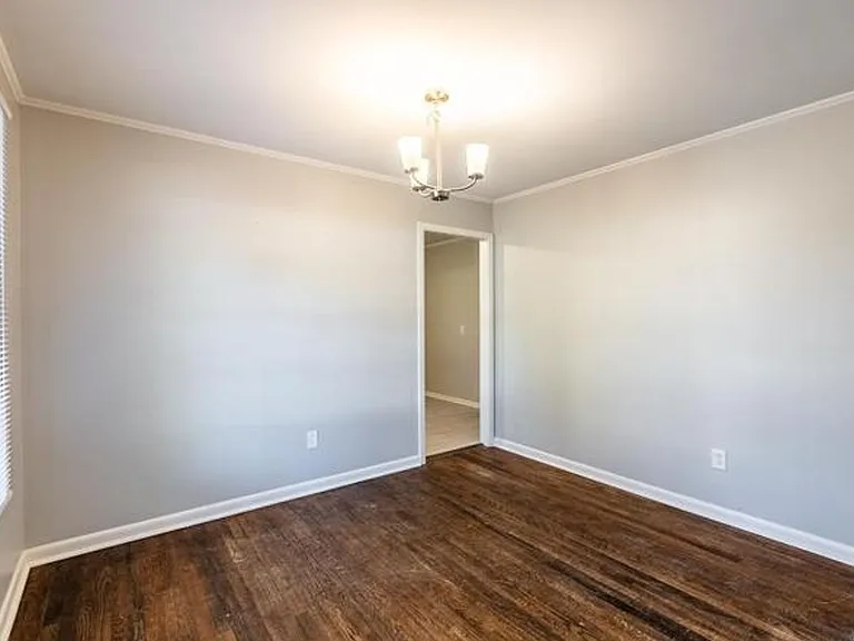 3615 W Capitol Ave — Photo 2