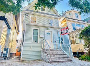 8744 89th St, Woodhaven, NY 11421