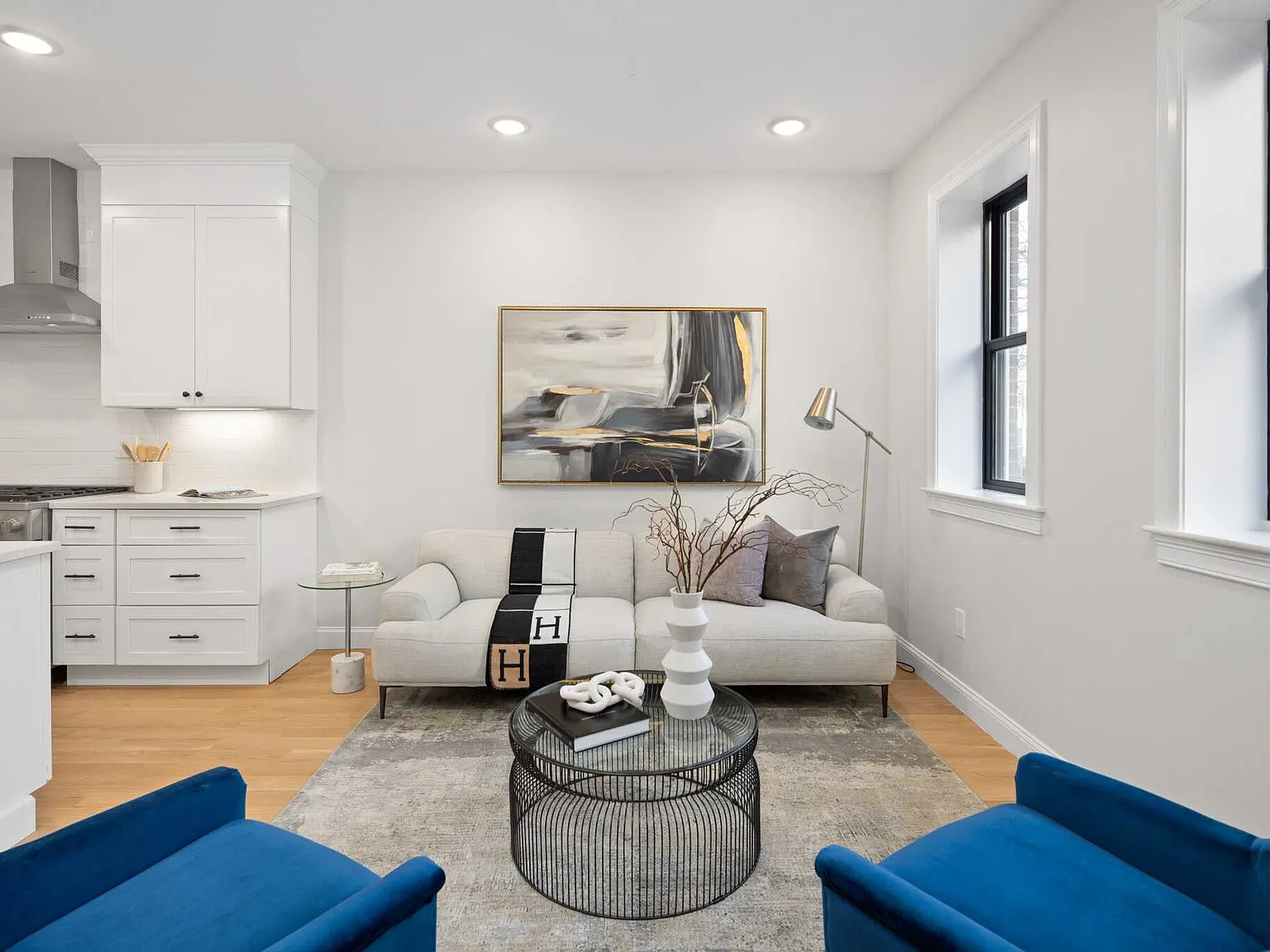 5 bed, $6,500 — Photo 2