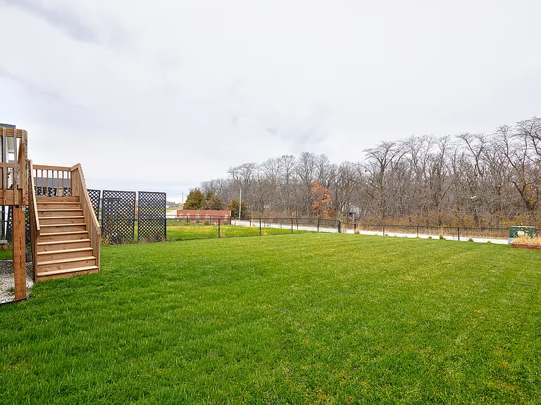 2109 Ammann Dr — Photo 26
