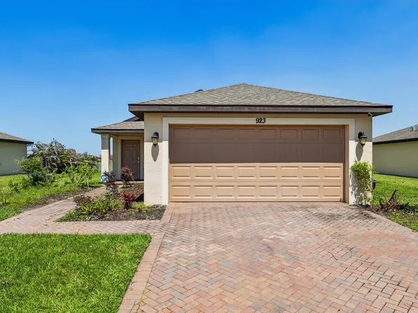 923 Bent Creek Drive, Fort Pierce, FL 34947