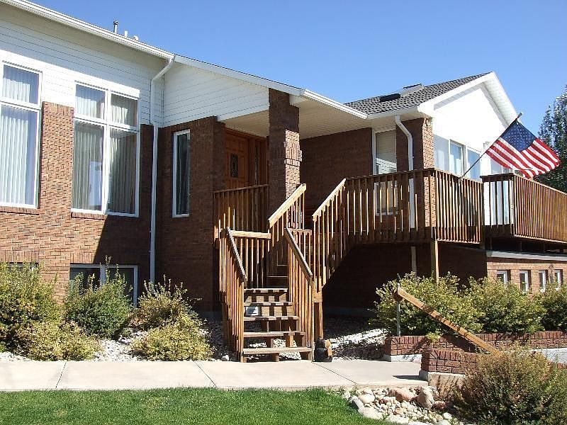 1st image of 1674 Edward Dr