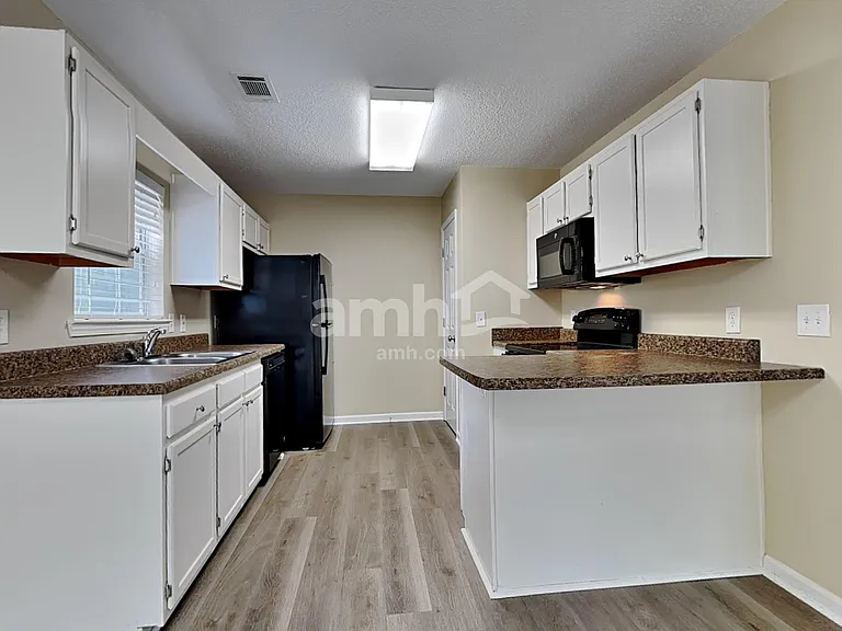 109 Rivermarsh Dr — Photo 3