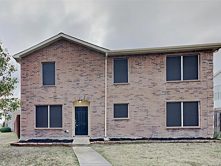 4329 Apple Dr — Photo 1