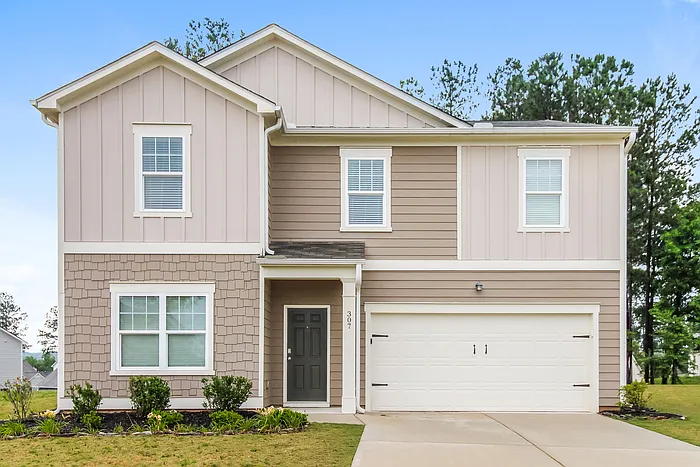 307 Alexander Ln — Photo 1
