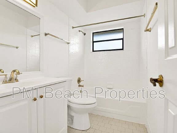 5th image of 5954 Longbow Ln APT 6