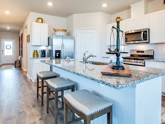 7th image of this home
