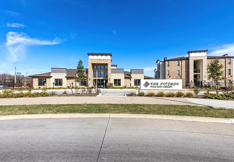 200 Village Creek Pkwy — Photo 9