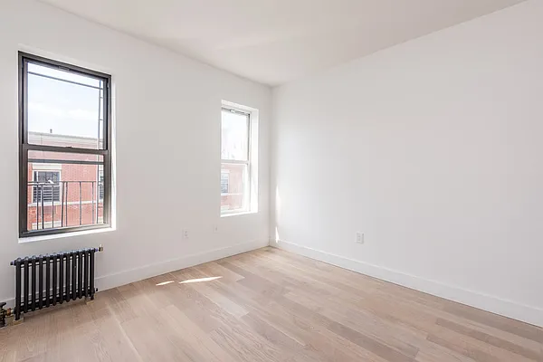 Rented by Nooklyn NYC LLC | media 32