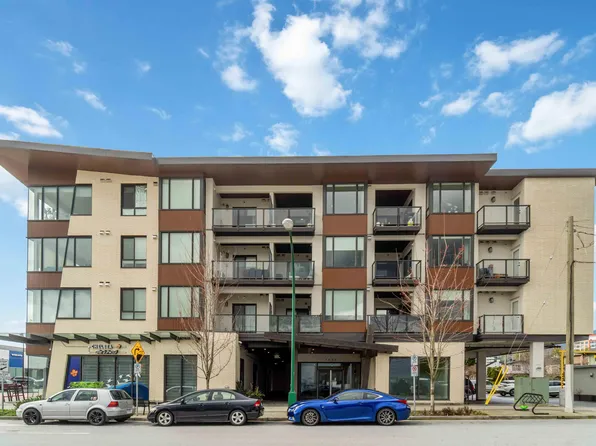 1633 Tatlow Ave #409, North Vancouver, BC V7P 2Z8