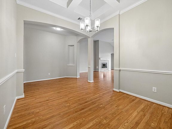 3rd image of 16119 Fleethaven Ln