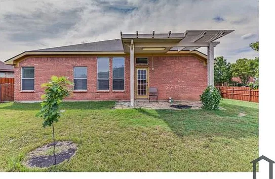 3933 Silver Springs Dr — Photo 22