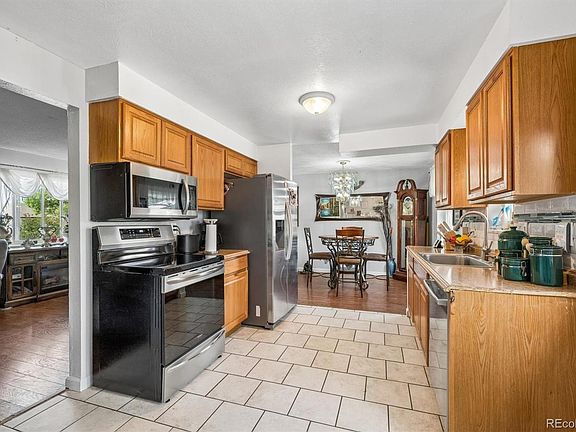 5th image of 6561 W 112th Place