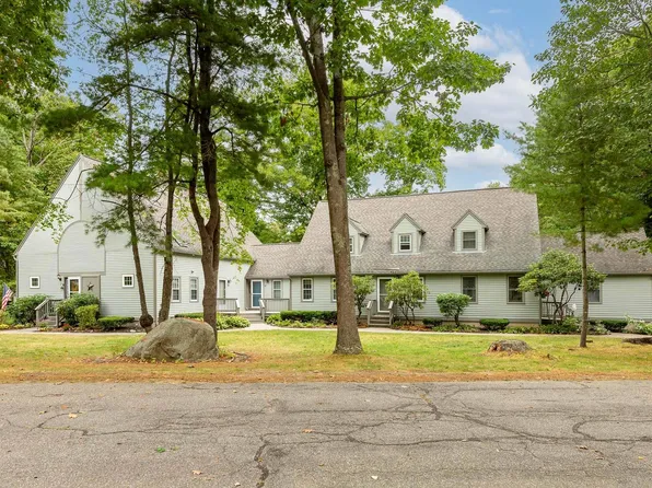 49 Glengarry Drive #49, Stratham, NH 03885