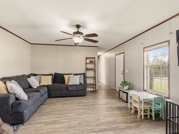 4th image of 15703 Candice Ln