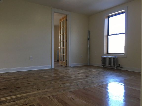 2nd image of 251 Clifton Pl APT 11