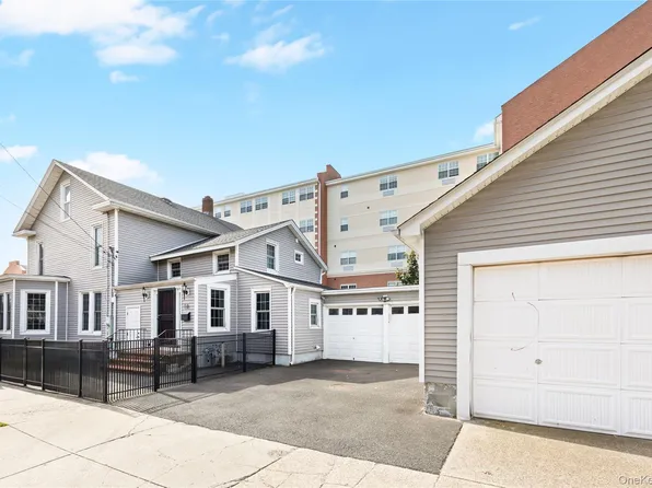 10 Maple Avenue, Patchogue, NY 11772