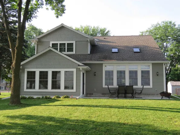W10251 Del Bern Acres, Fox Lake, WI 53933