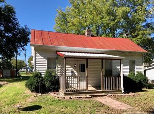 630 Scott St, Hope, IN 47246