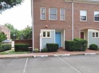 1123B N Stuart St, Arlington, VA 22201
