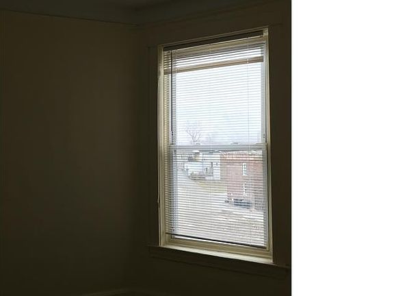 4th image of 4410 S Wentworth Ave