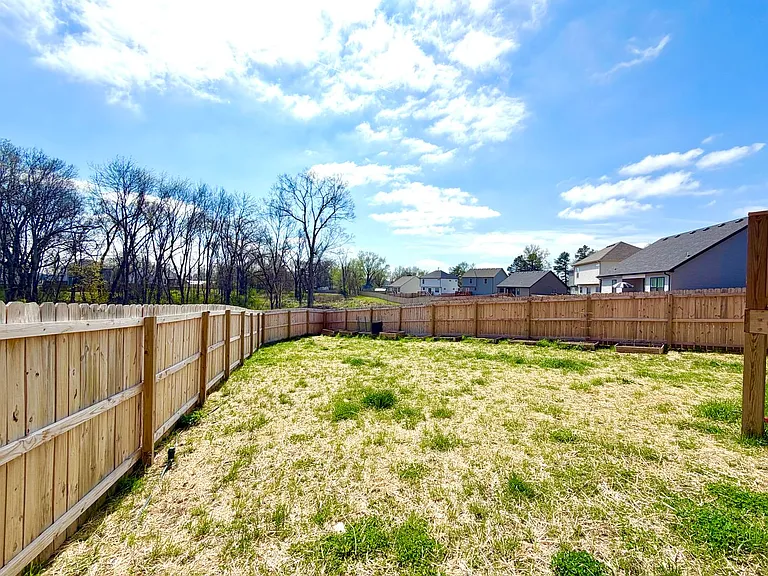 2662 Scott Dr — Photo 30