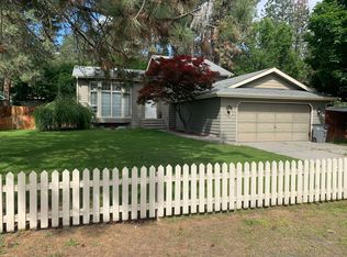 113 E Franklin Dr, Nine Mile Falls, WA 99026