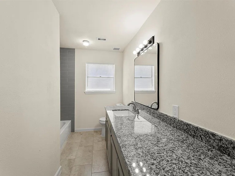 22019 Kenchester Dr — Photo 19