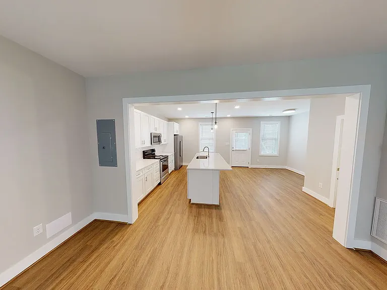 3307 Cutshaw Ave #D — Photo 9