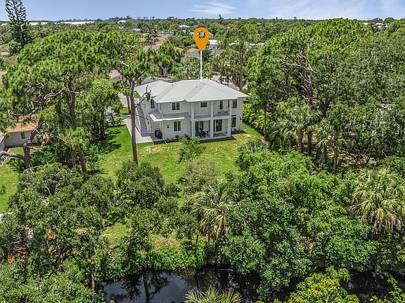 3rd image of 27323 Elwood Dr