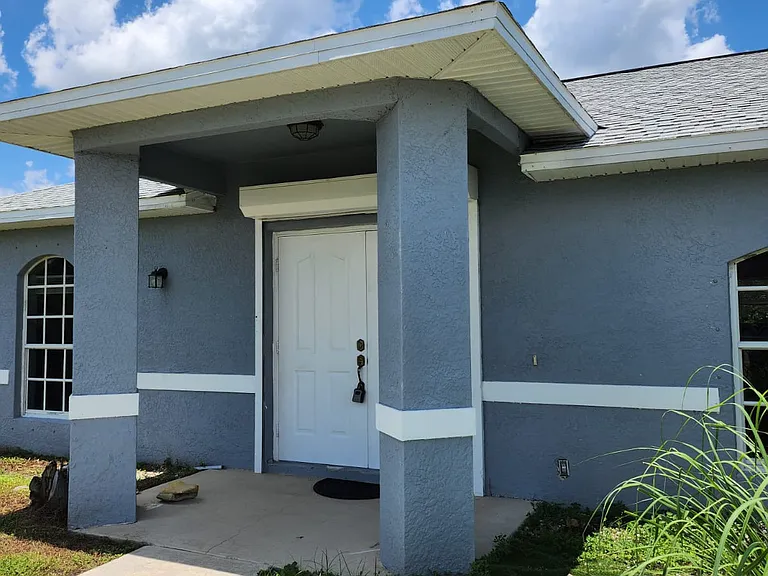 1019 Bandera St — Photo 16