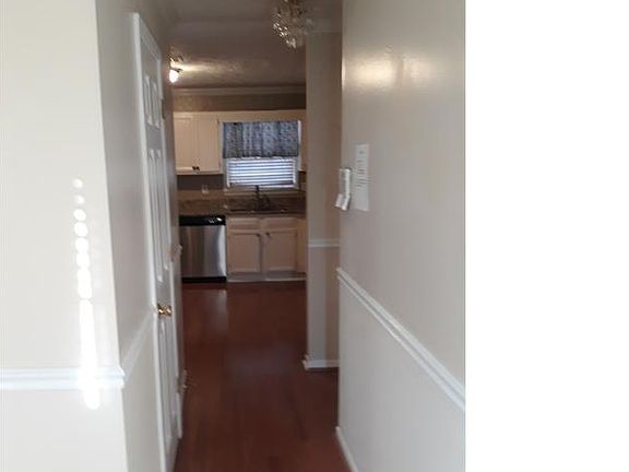 3rd image of 755 Redland Dr