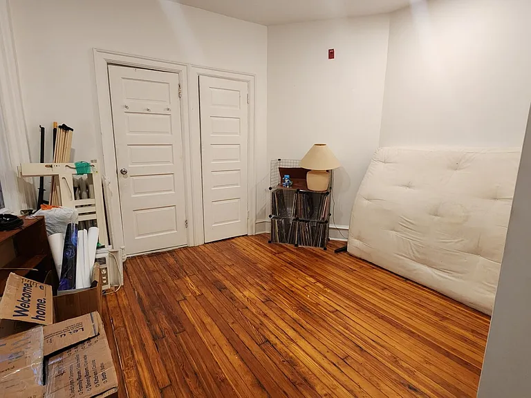 324 S 43rd St #2R — Photo 7