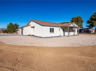 9911 N Pioneer Way, Kingman, AZ 86401