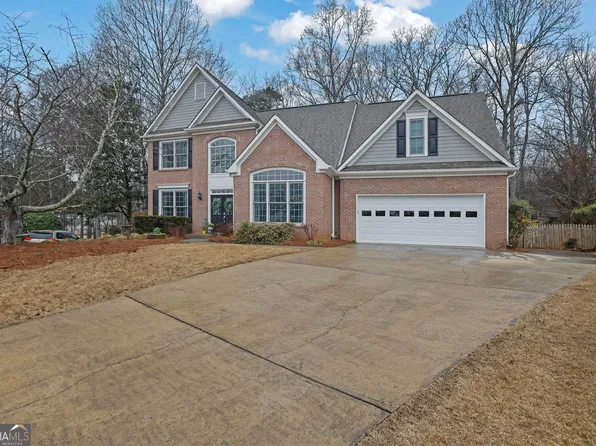 5570 Saddle Tree Ct, Sugar Hill, GA 30518